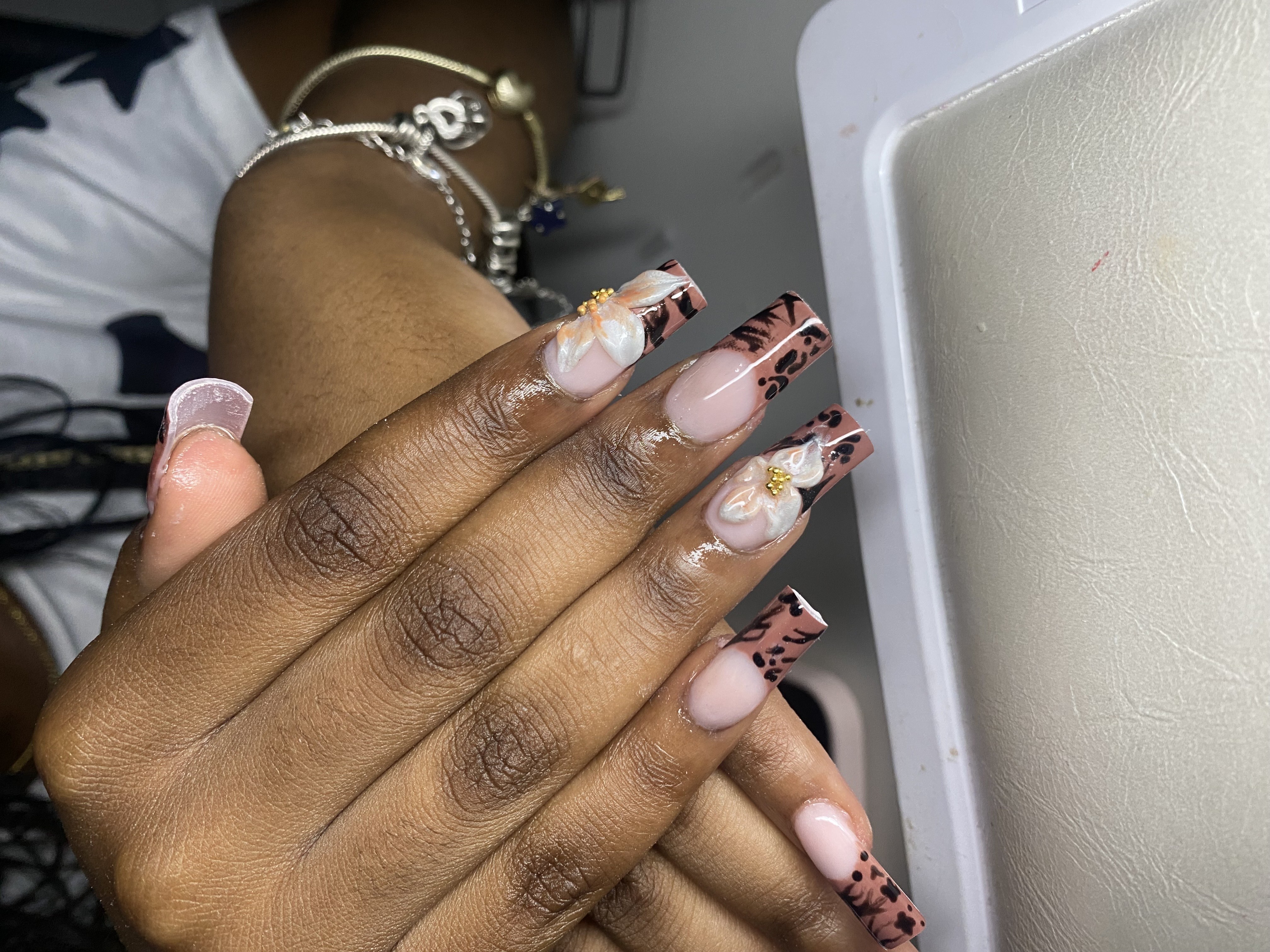 Nail design example 6